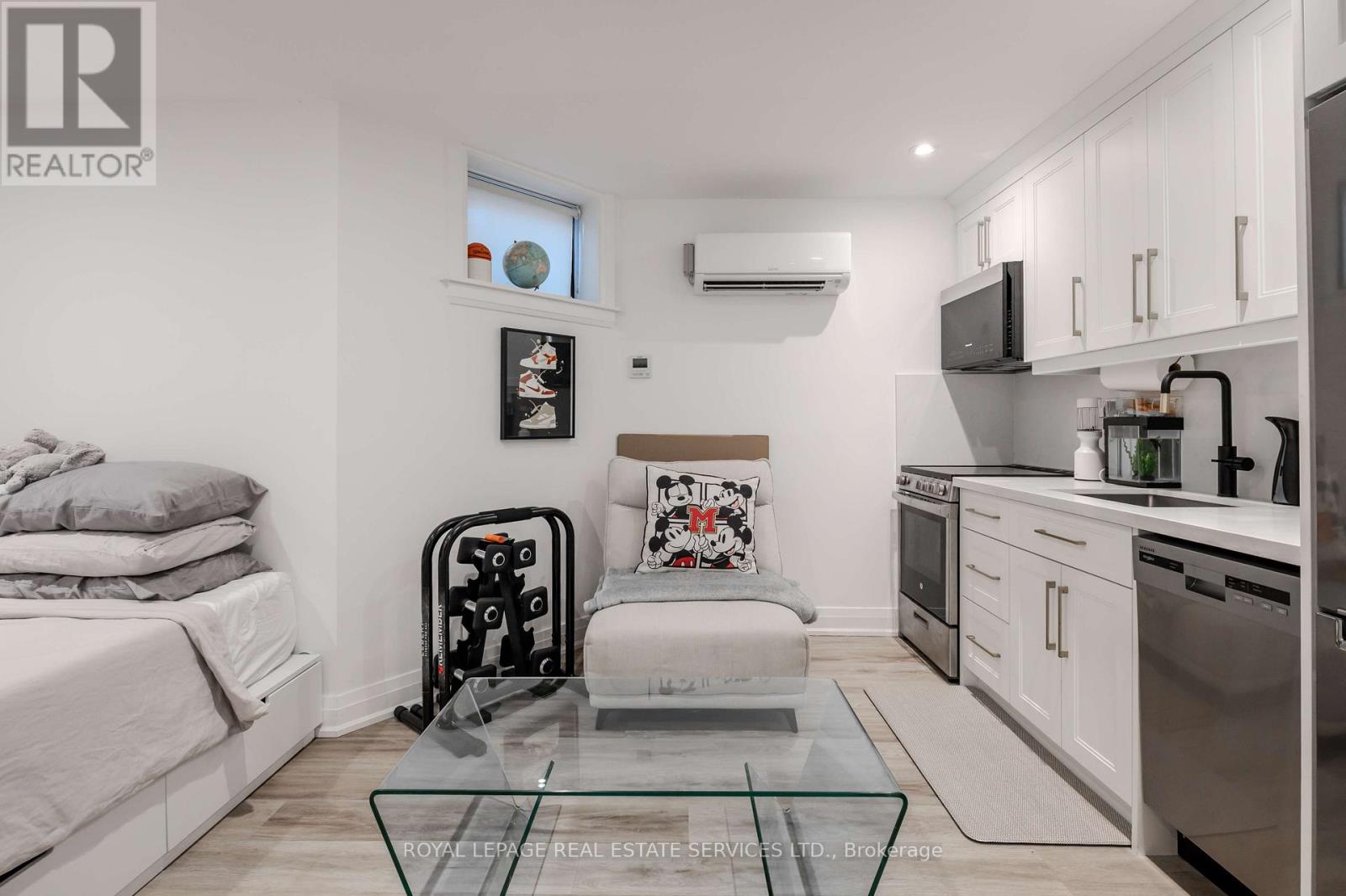 18 Milton Street, Toronto, Ontario  M8Y 2X5 - Photo 27 - W12710902