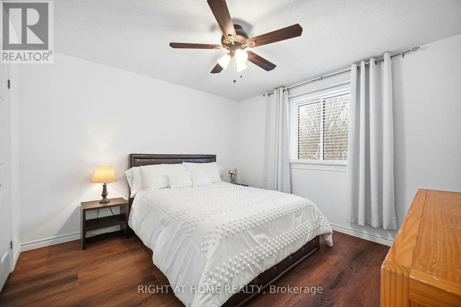 2072 Headon Road, Burlington, Ontario  L7M 4G3 - Photo 10 - W12710904