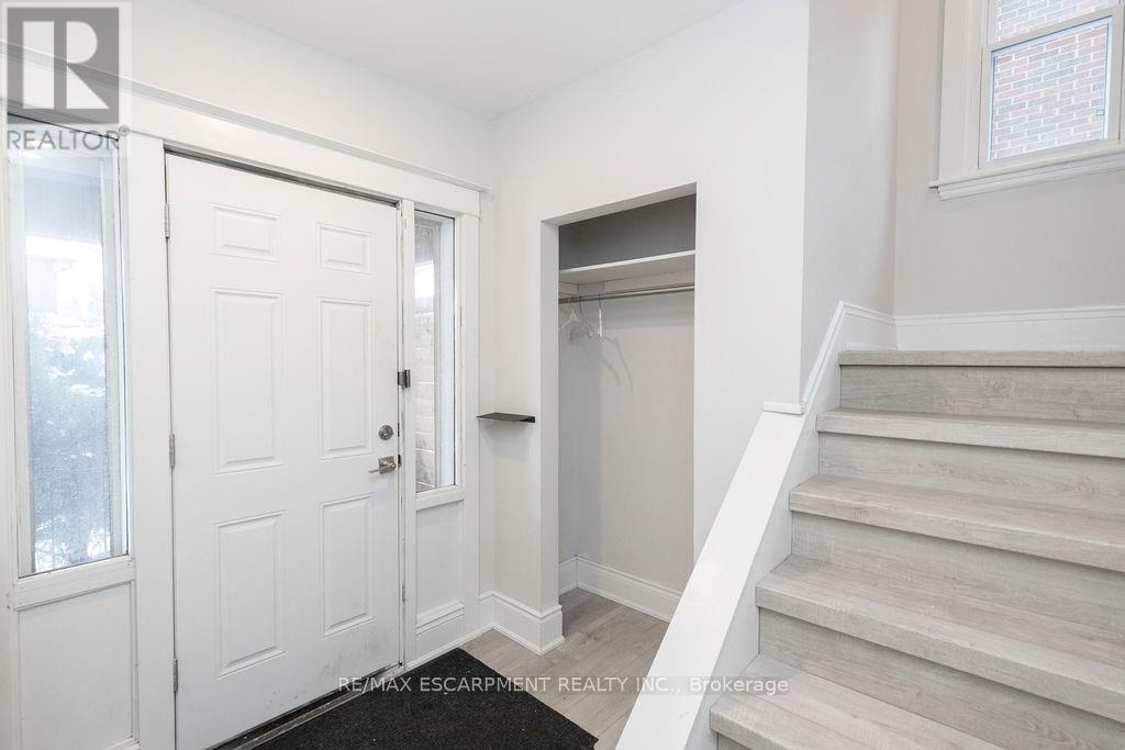 2 - 22 Prospect Street S, Hamilton, Ontario  L8M 2Z1 - Photo 11 - X12710926