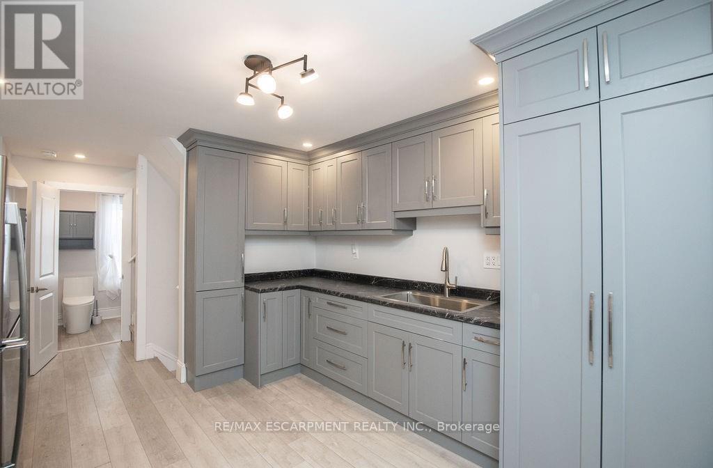 2 - 22 Prospect Street S, Hamilton, Ontario  L8M 2Z1 - Photo 20 - X12710926