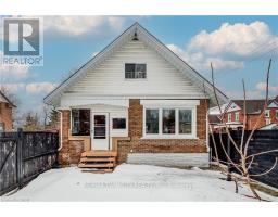151 COURTLAND AVENUE E, Kitchener, Ontario