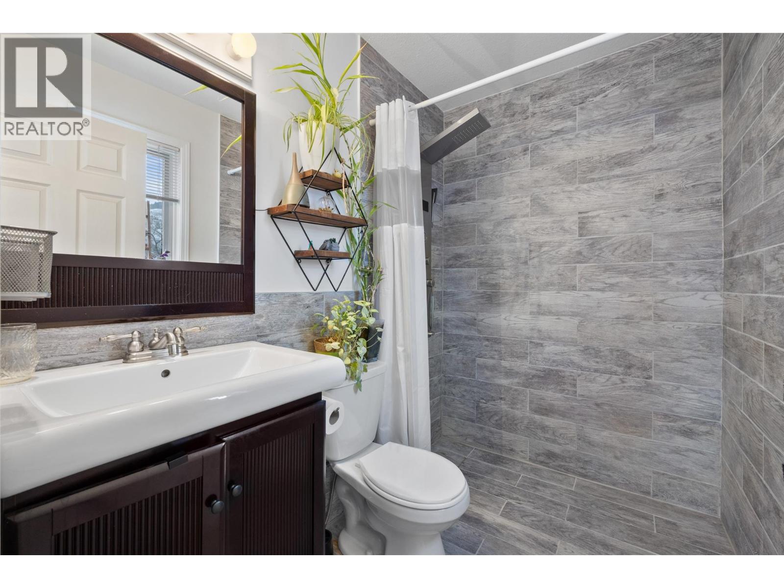 760 Bissette Road, Kamloops, British Columbia  V2B 8H7 - Photo 23 - 10372274