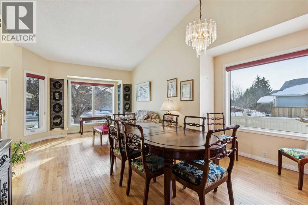 181 Woodford Drive Sw, Calgary, Alberta  T2W 4C2 - Photo 7 - A2277176