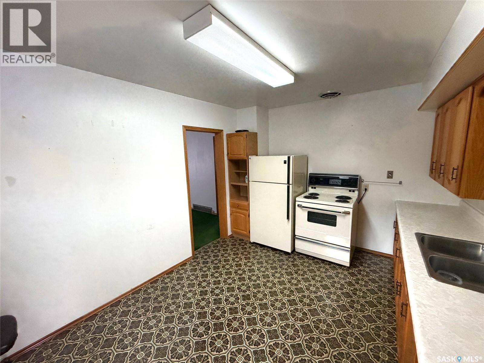 414 Churchill Street, Hudson Bay, Saskatchewan  S0E 0Y0 - Photo 5 - SK027075