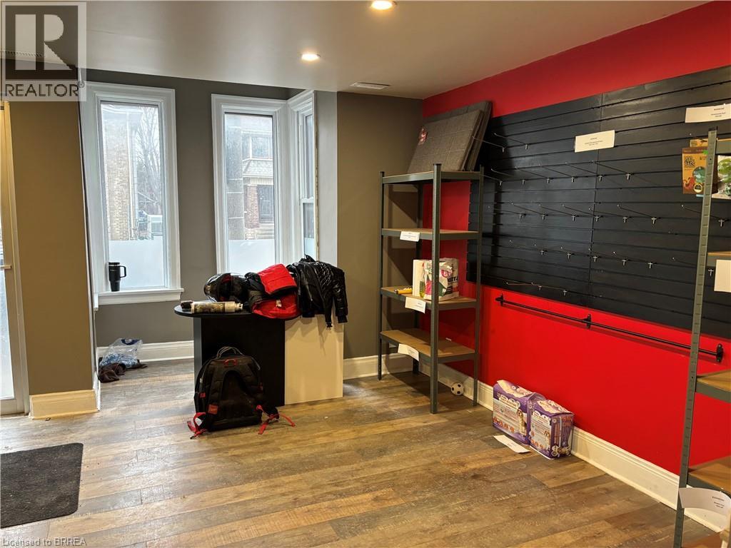 507 Colborne Street, Brantford, Ontario  N3S 3P3 - Photo 5 - 40797315