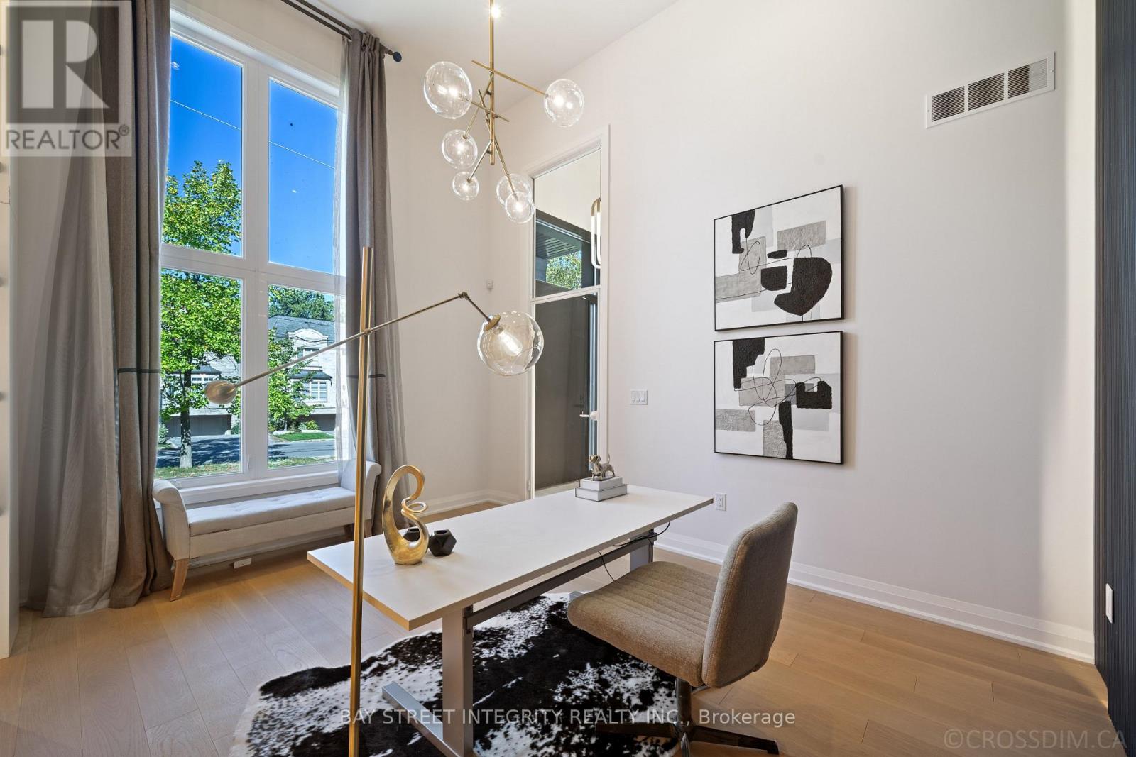 207 Ellerslie Avenue, Toronto (Willowdale West), Ontario  M2N 1Y3 - Photo 5 - C12459839