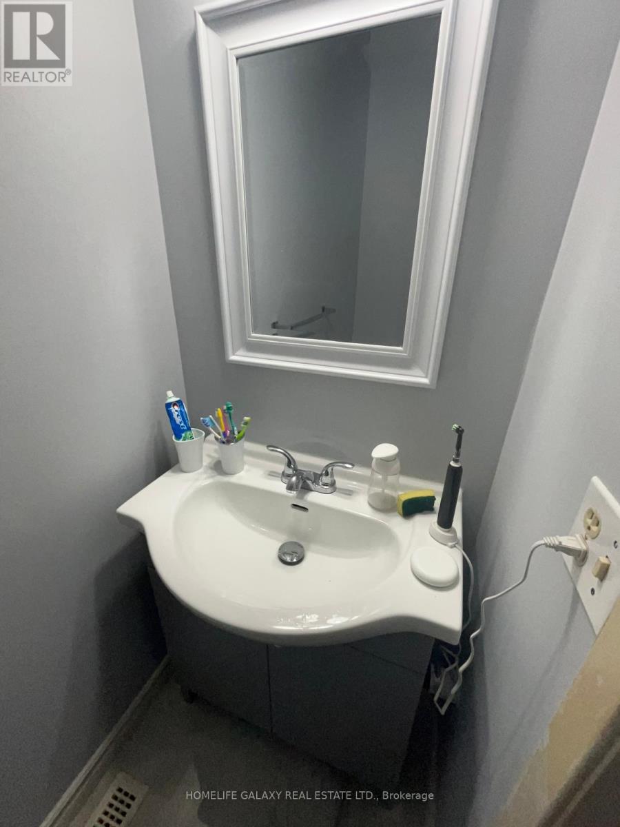 8 Chad Crescent, Toronto, Ontario  M1B 2Z6 - Photo 10 - E12706400