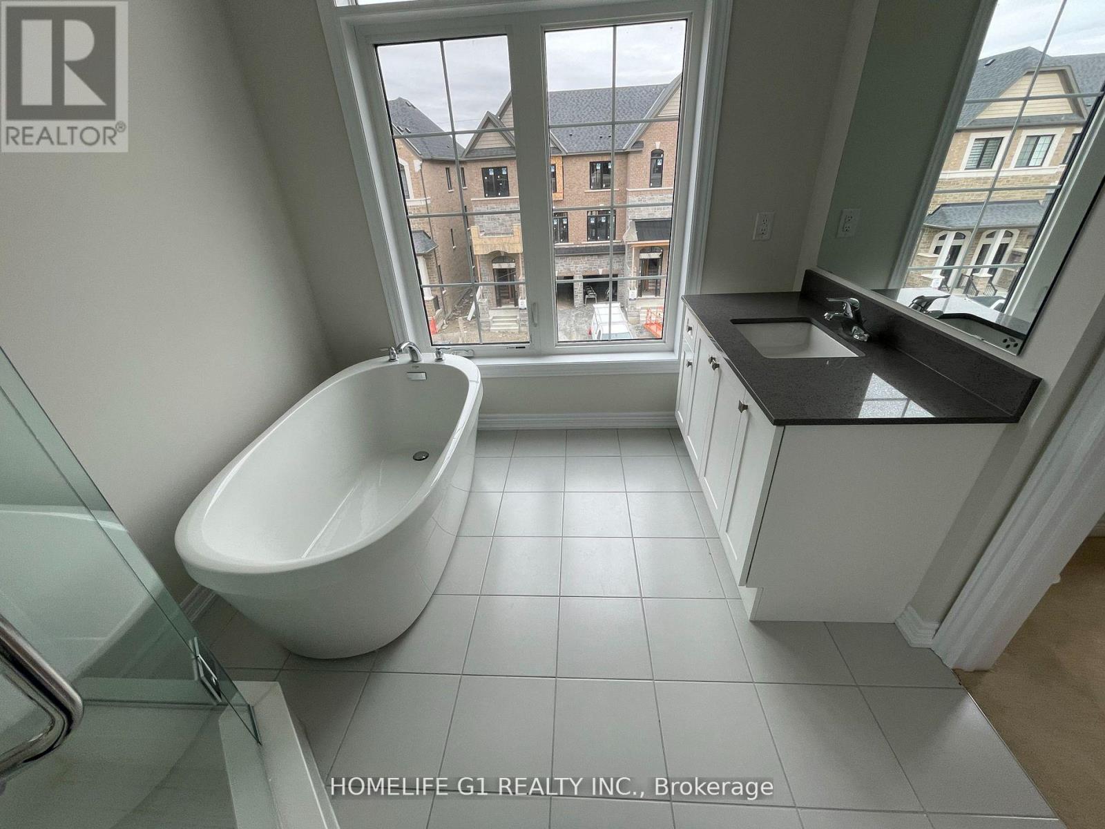 16 Morrison Crescent, Whitby, Ontario  L1P 2A8 - Photo 9 - E12577162