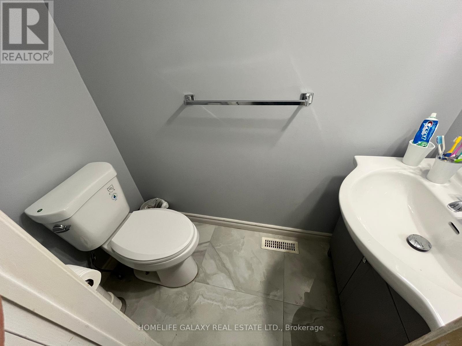 8 Chad Crescent, Toronto, Ontario  M1B 2Z6 - Photo 11 - E12706400