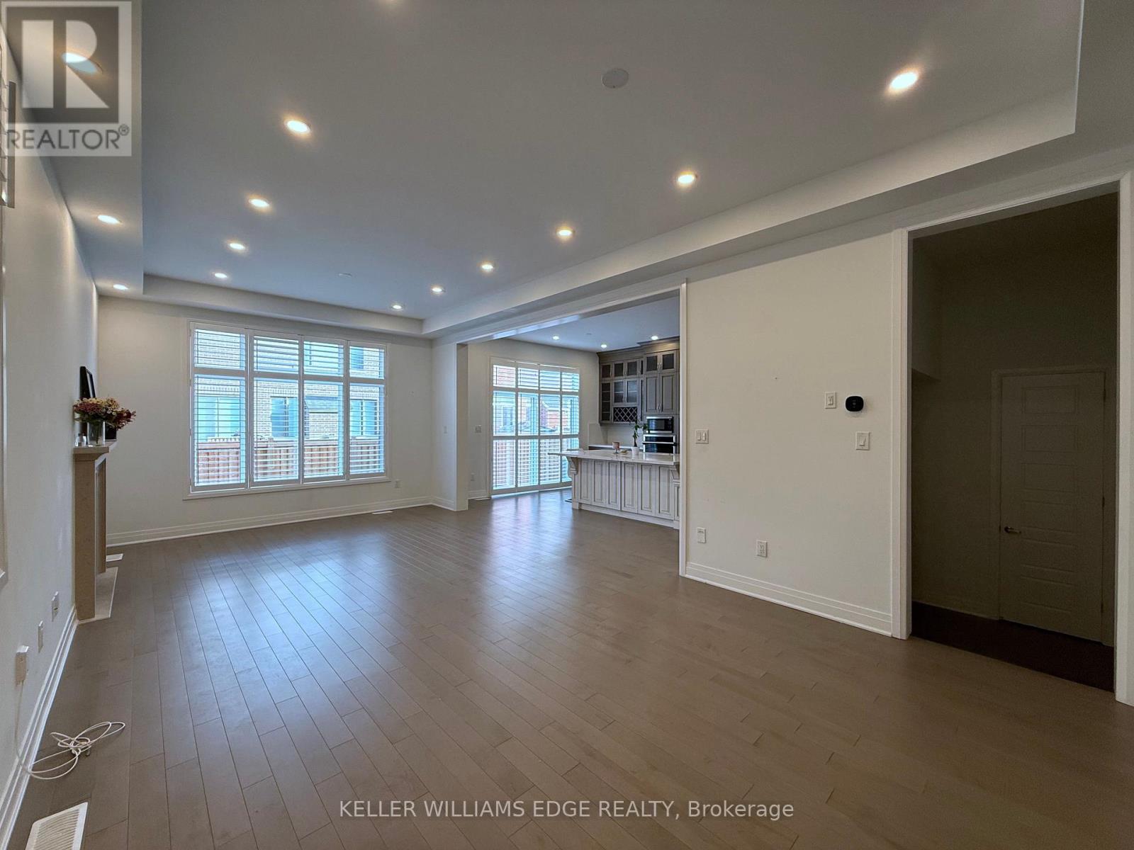 Upper - 470 Violet Gate, Milton, Ontario  L9E 1X3 - Photo 5 - W12410973