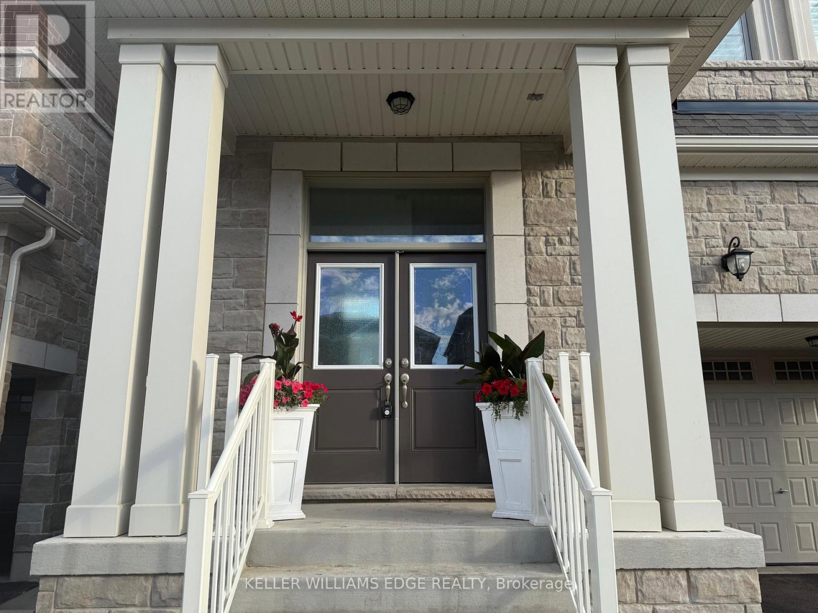 Upper - 470 Violet Gate, Milton, Ontario  L9E 1X3 - Photo 2 - W12410973