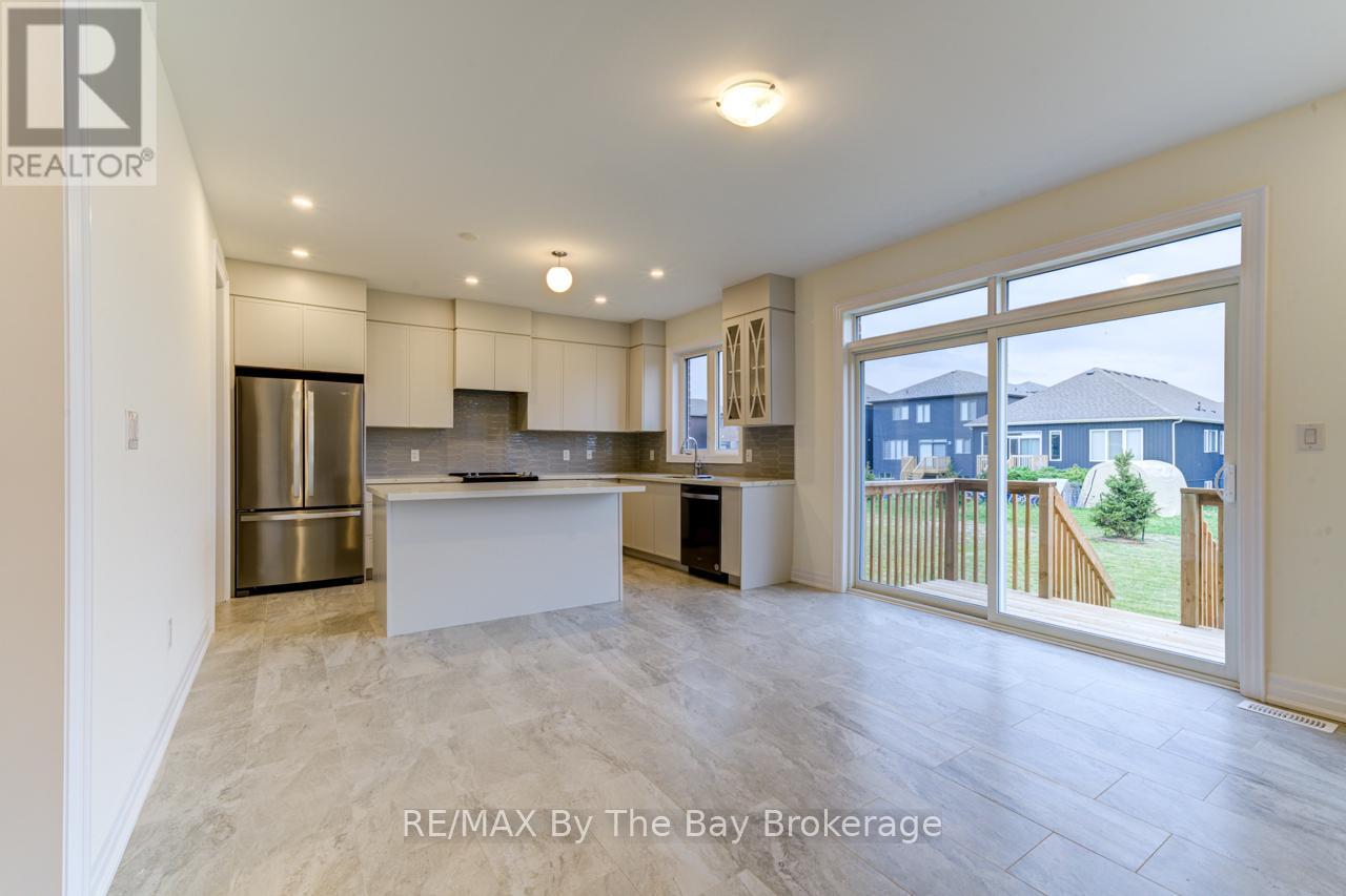 186 Mapleside Drive, Wasaga Beach, Ontario  L9Z 0L4 - Photo 9 - S12711090