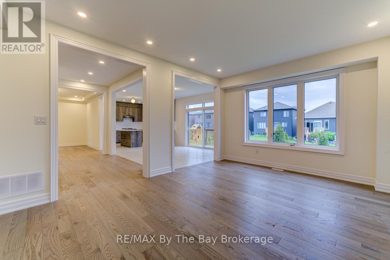 182 Mapleside Drive, Wasaga Beach, Ontario  L9Z 0L4 - Photo 13 - S12711098