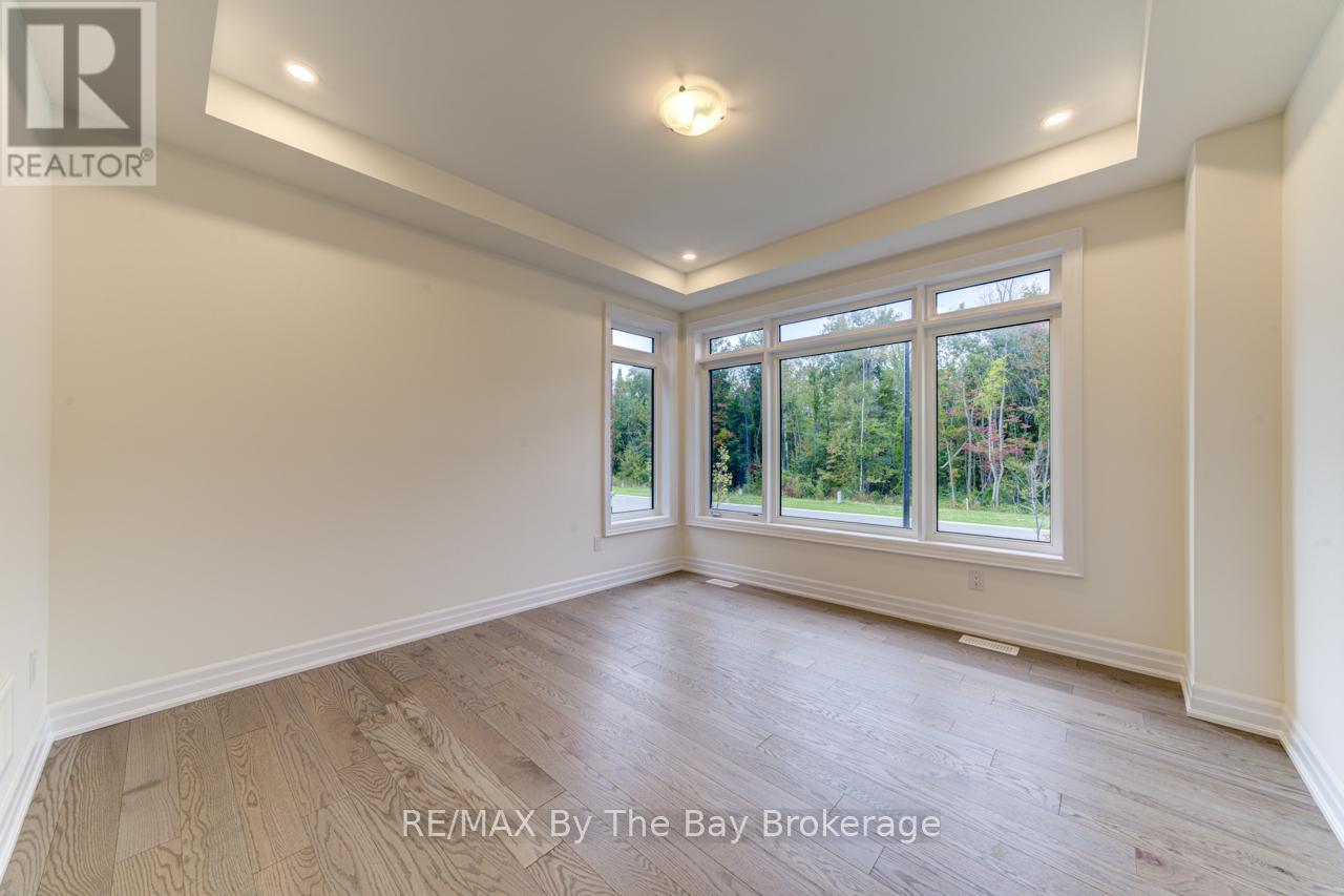 182 Mapleside Drive, Wasaga Beach, Ontario  L9Z 0L4 - Photo 4 - S12711098