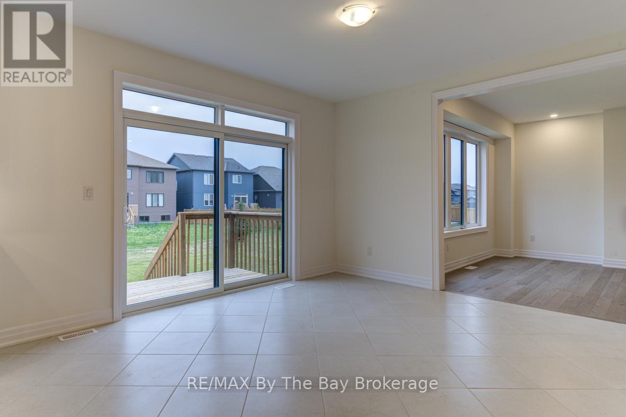 182 Mapleside Drive, Wasaga Beach, Ontario  L9Z 0L4 - Photo 8 - S12711098