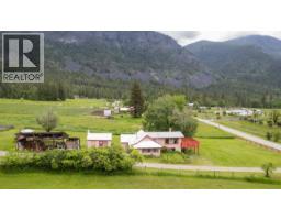 4512 48TH Street, canyon, British Columbia