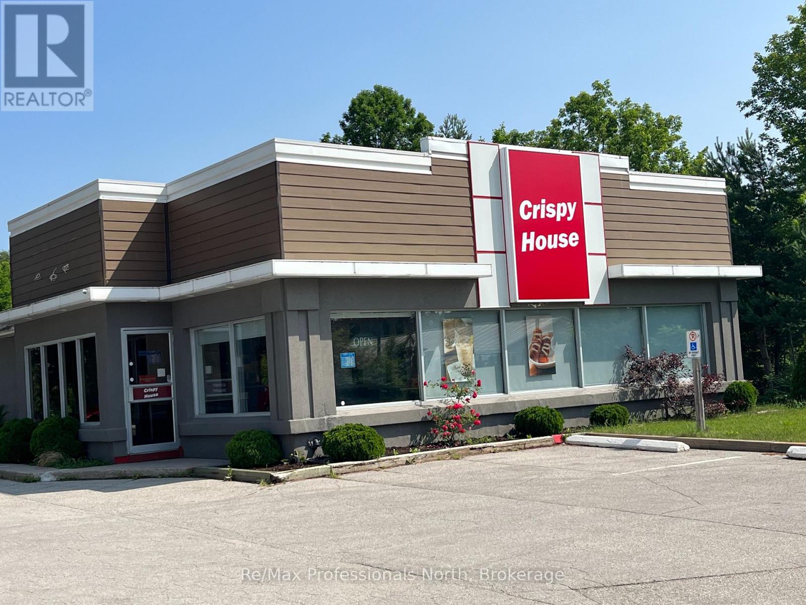 350 WINEWOOD AVENUE E, Gravenhurst, Ontario