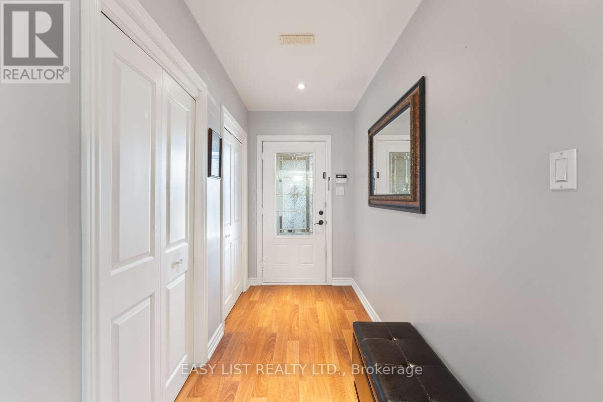 82 Margaret Avenue, Hamilton, Ontario  L8G 3G5 - Photo 36 - X12445115