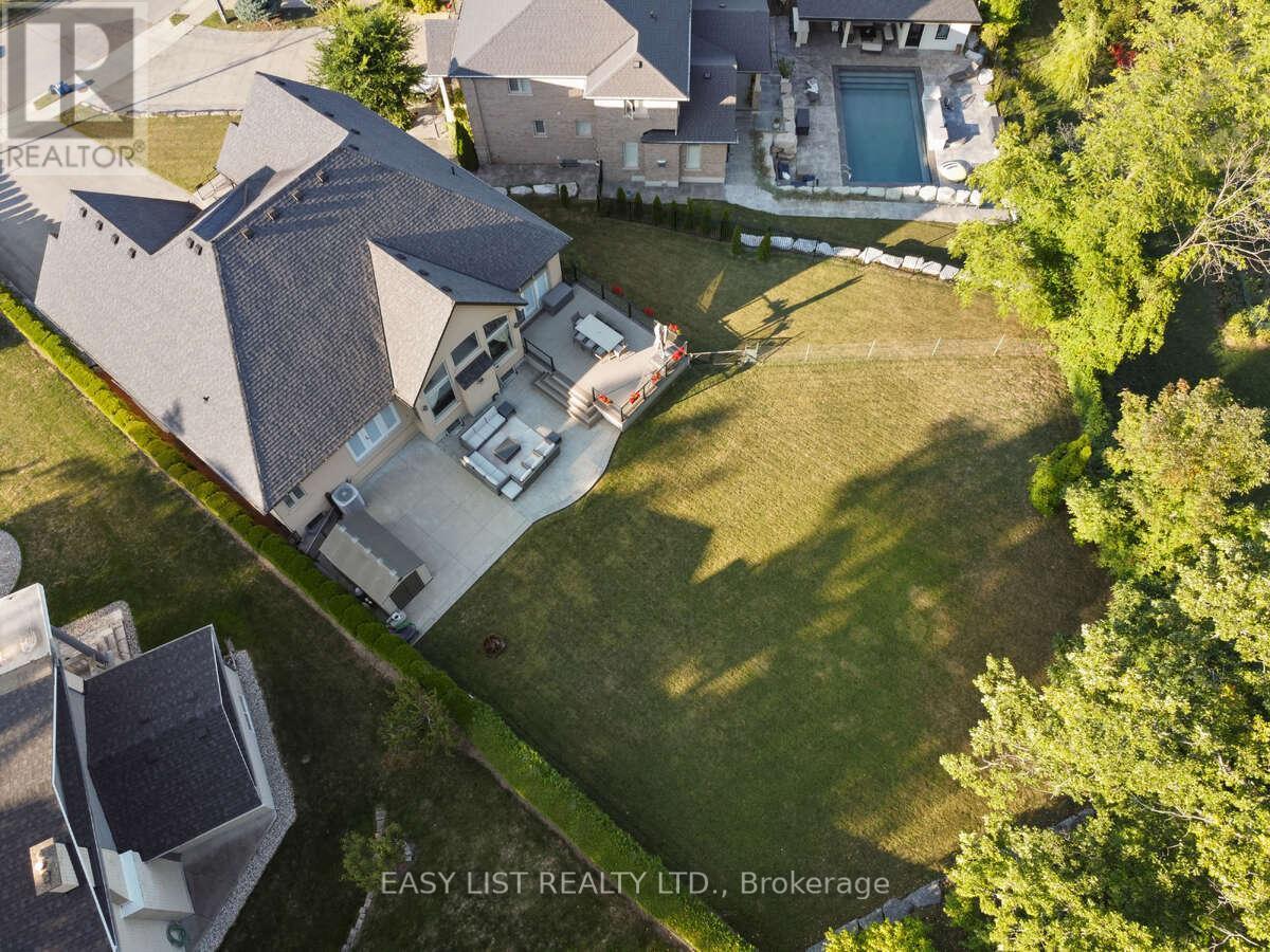 82 Margaret Avenue, Hamilton, Ontario  L8G 3G5 - Photo 8 - X12445115