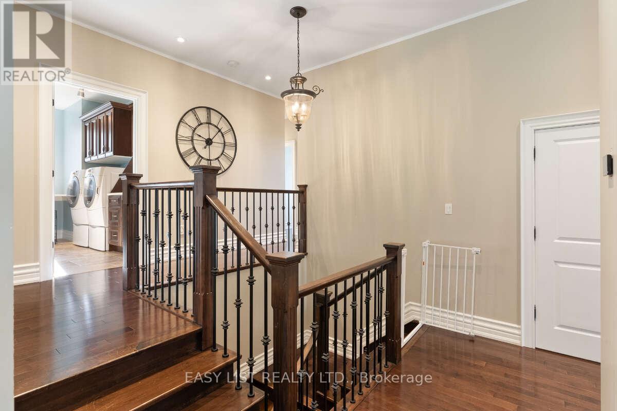 82 Margaret Avenue, Hamilton, Ontario  L8G 3G5 - Photo 27 - X12445115