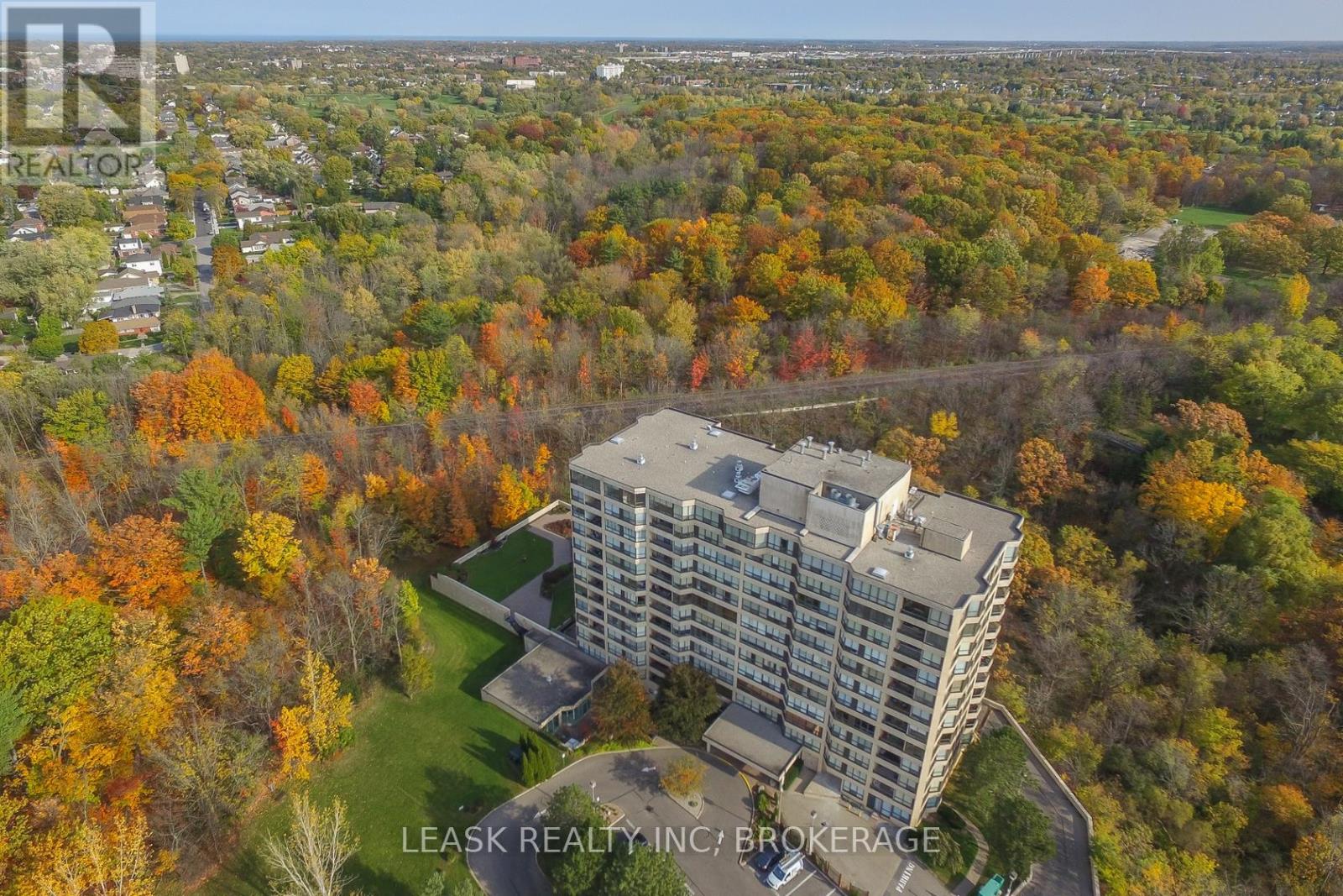 303 - 3 Towering Heights Boulevard, St. Catharines, Ontario  L2T 4A4 - Photo 27 - X12491400