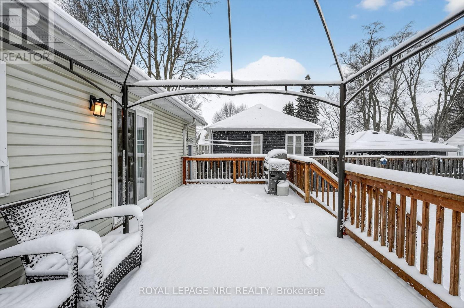 210 Gorham Road, Fort Erie, Ontario  L0S 1N0 - Photo 24 - X12711114