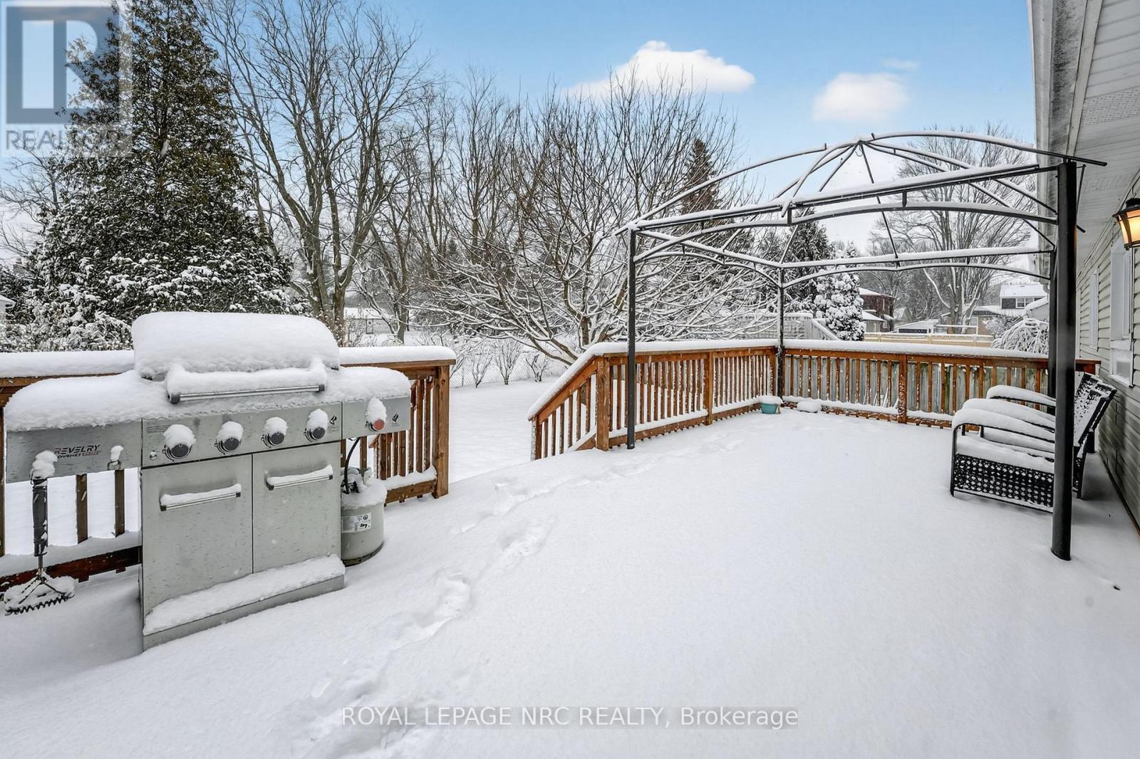 210 Gorham Road, Fort Erie, Ontario  L0S 1N0 - Photo 25 - X12711114