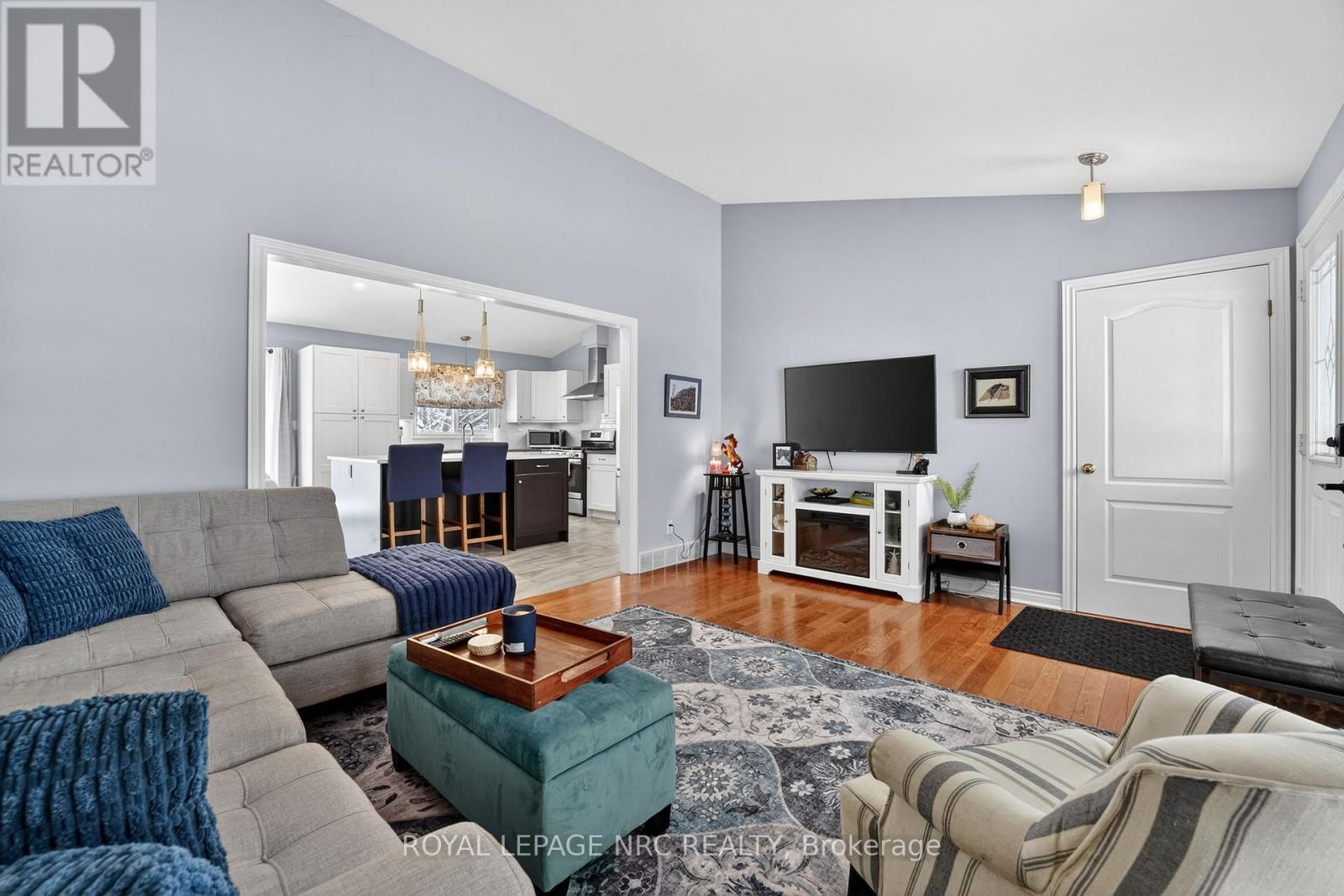 210 Gorham Road, Fort Erie, Ontario  L0S 1N0 - Photo 6 - X12711114