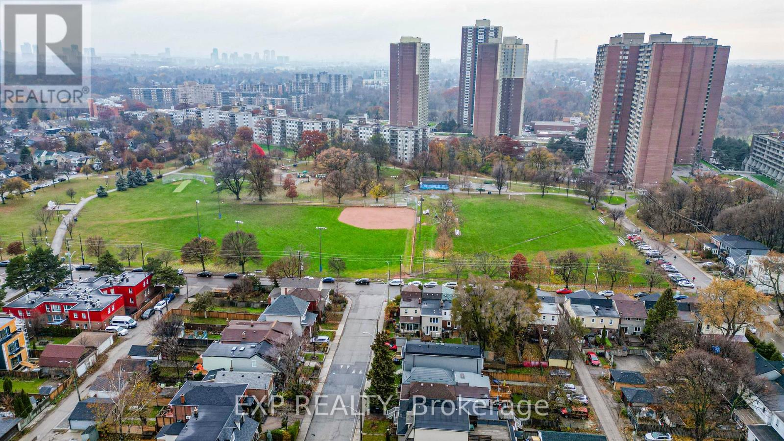 47 Eldon Avenue, Toronto, Ontario  M4C 5G2 - Photo 49 - E12709332