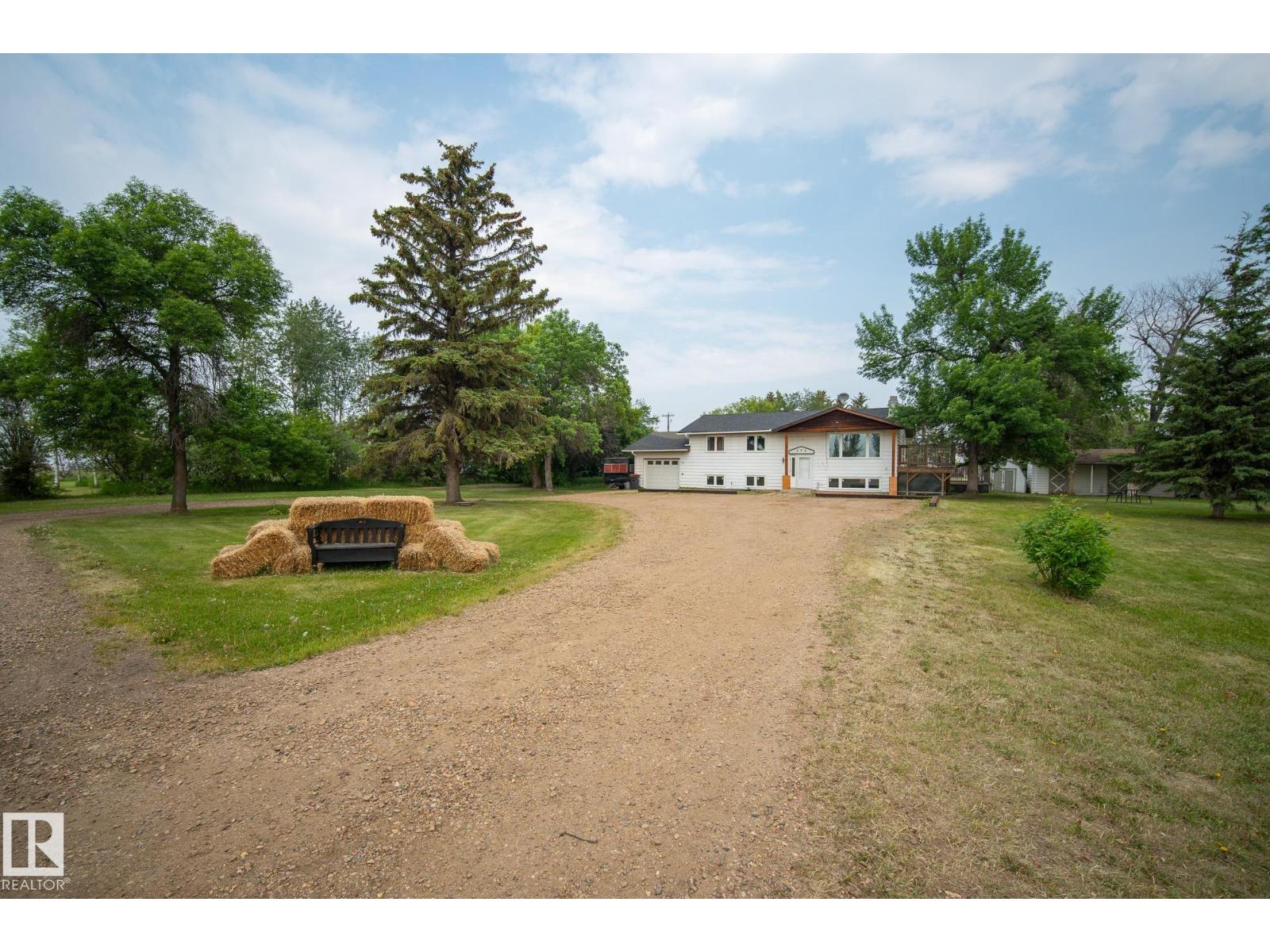 320 1 Av, Thorhild, Alberta  T0A 3J0 - Photo 12 - E4470512