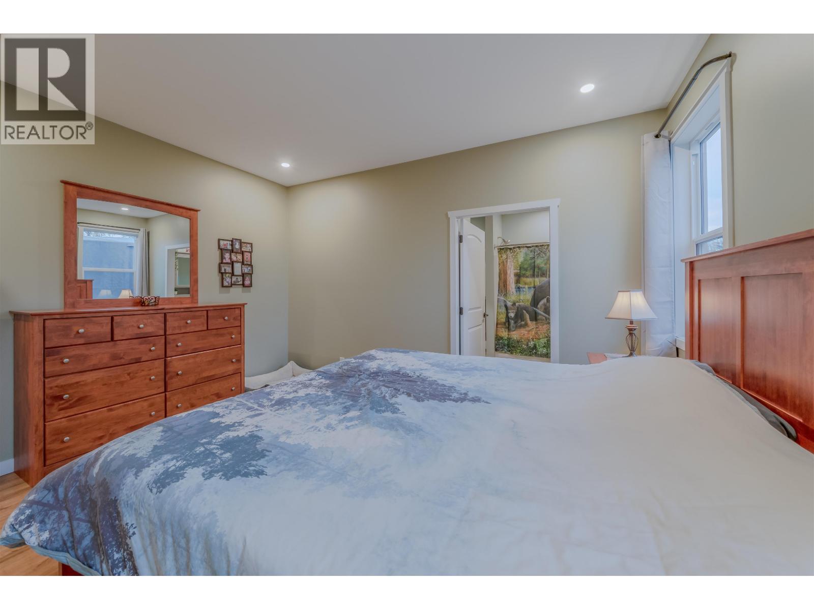 314 Sandhill Crescent, 100 Mile House, British Columbia  V0K 2E0 - Photo 11 - R3080409