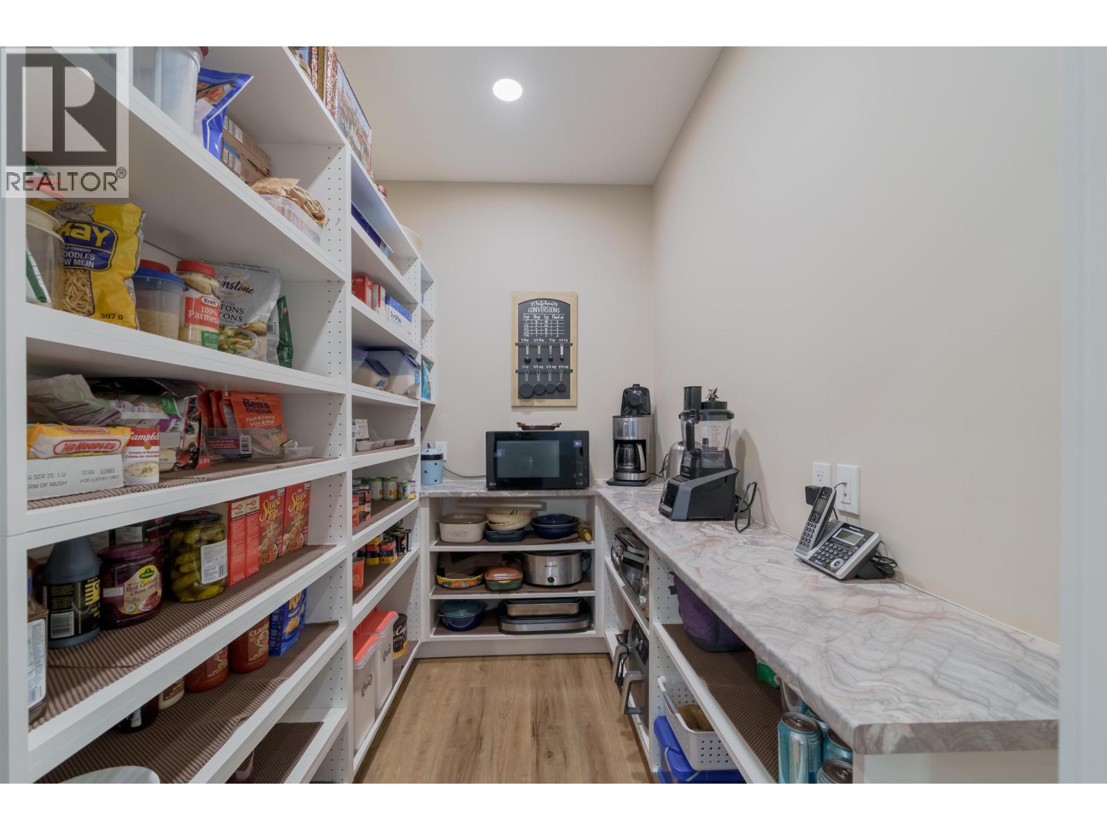 314 Sandhill Crescent, 100 Mile House, British Columbia  V0K 2E0 - Photo 6 - R3080409