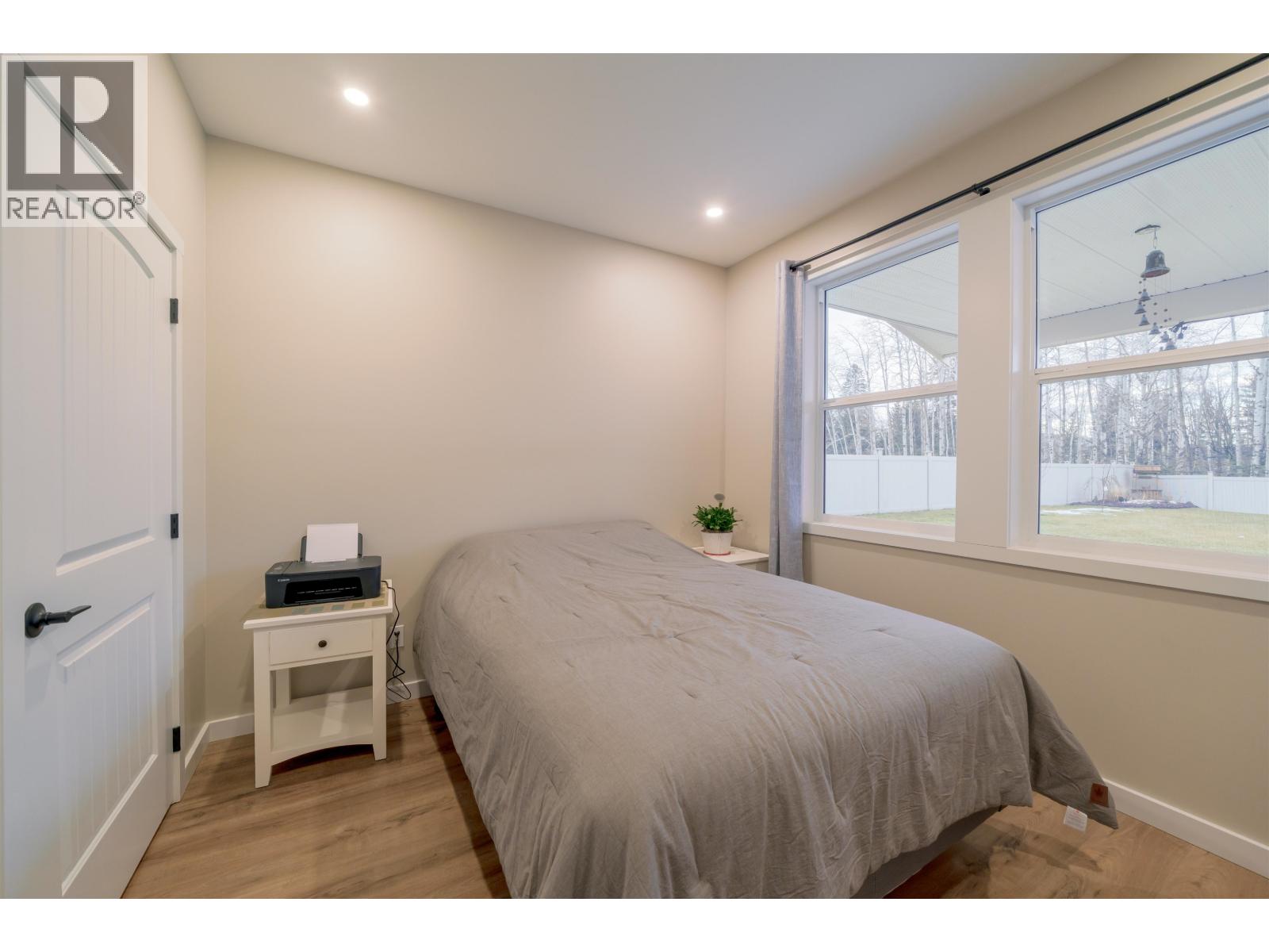 314 Sandhill Crescent, 100 Mile House, British Columbia  V0K 2E0 - Photo 16 - R3080409