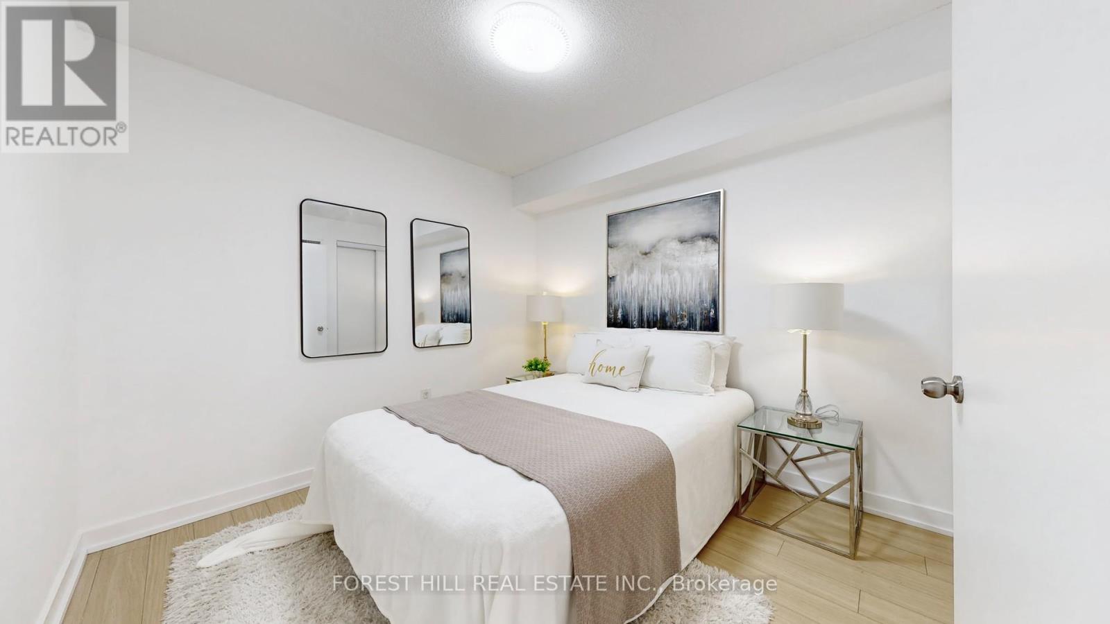 743 - 10 Capreol Court, Toronto, Ontario  M5V 4B3 - Photo 15 - C12711006