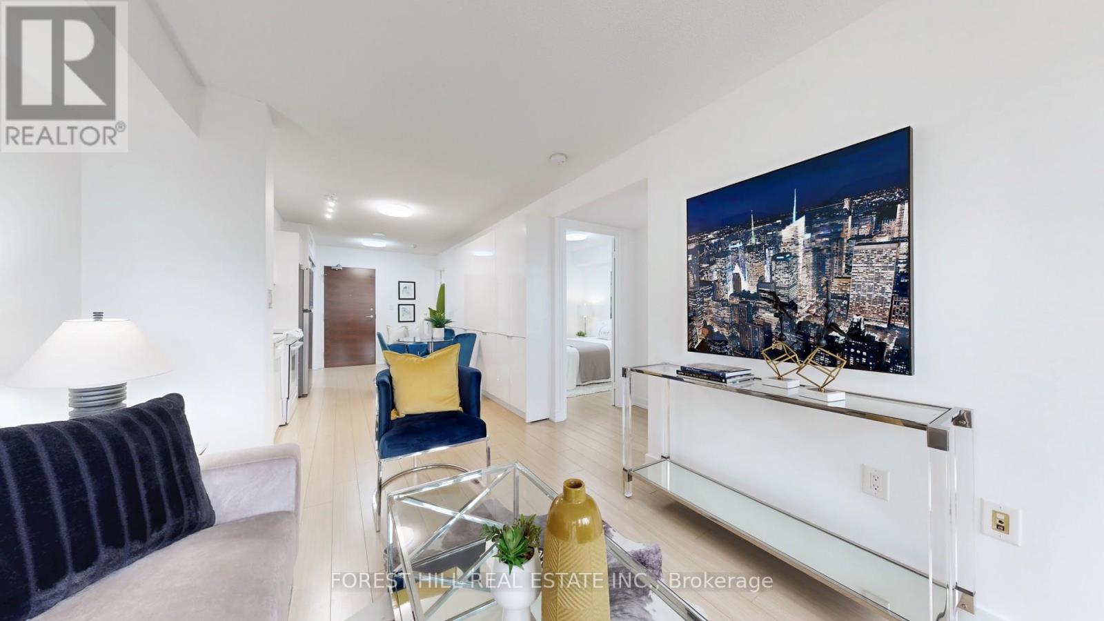 743 - 10 Capreol Court, Toronto, Ontario  M5V 4B3 - Photo 6 - C12711006