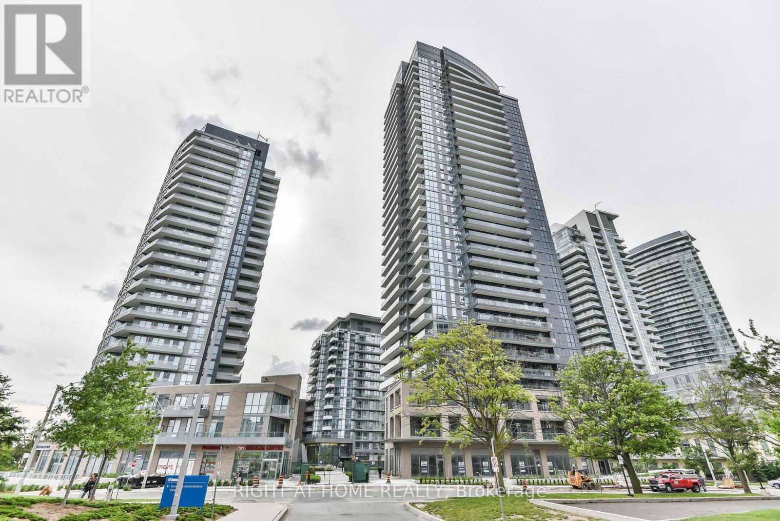 304 - 56 Forest Manor Road, Toronto, Ontario  M2J 1M6 - Photo 1 - C12711048