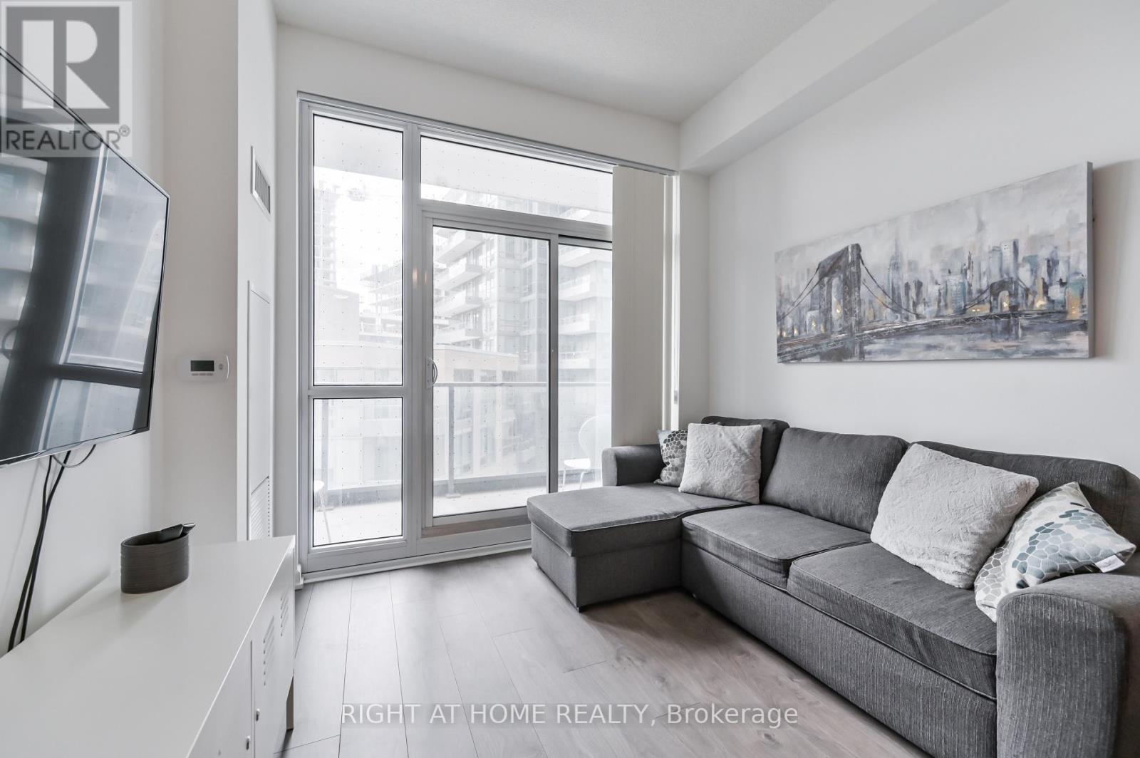 304 - 56 Forest Manor Road, Toronto, Ontario  M2J 1M6 - Photo 5 - C12711048