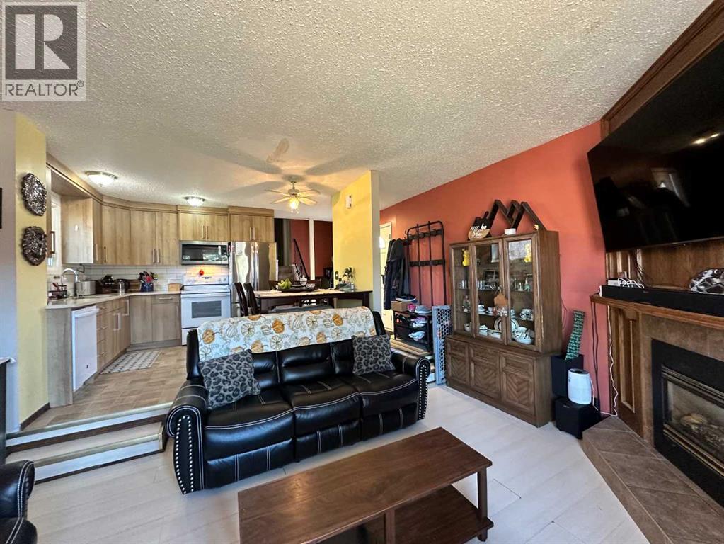 136 Templeby Place Ne, Calgary, Alberta  T1Y 5G9 - Photo 6 - A2275601