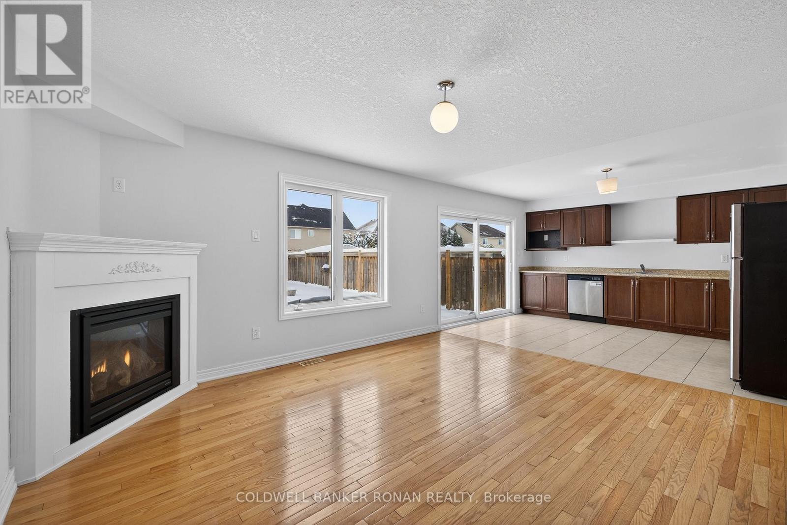 83 Swenson Street, New Tecumseth, Ontario  L9R 0K3 - Photo 6 - N12710996