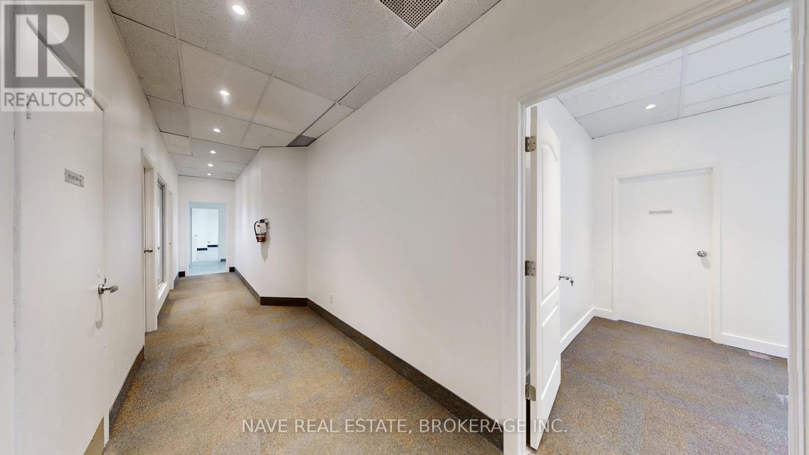 Unit E - 77-83 Davis Drive, Newmarket, Ontario  L3Y 2M9 - Photo 9 - N12711082