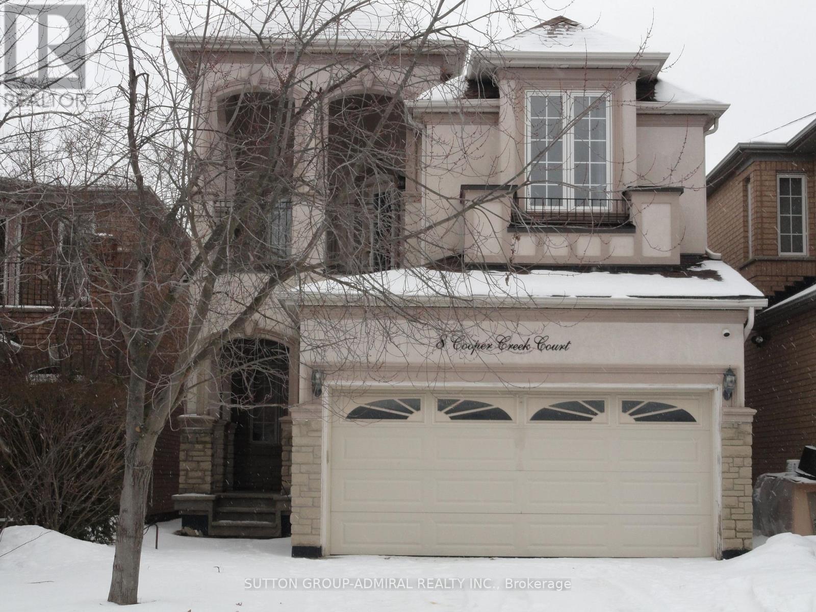 8 COOPER CREEK COURT, Vaughan, Ontario