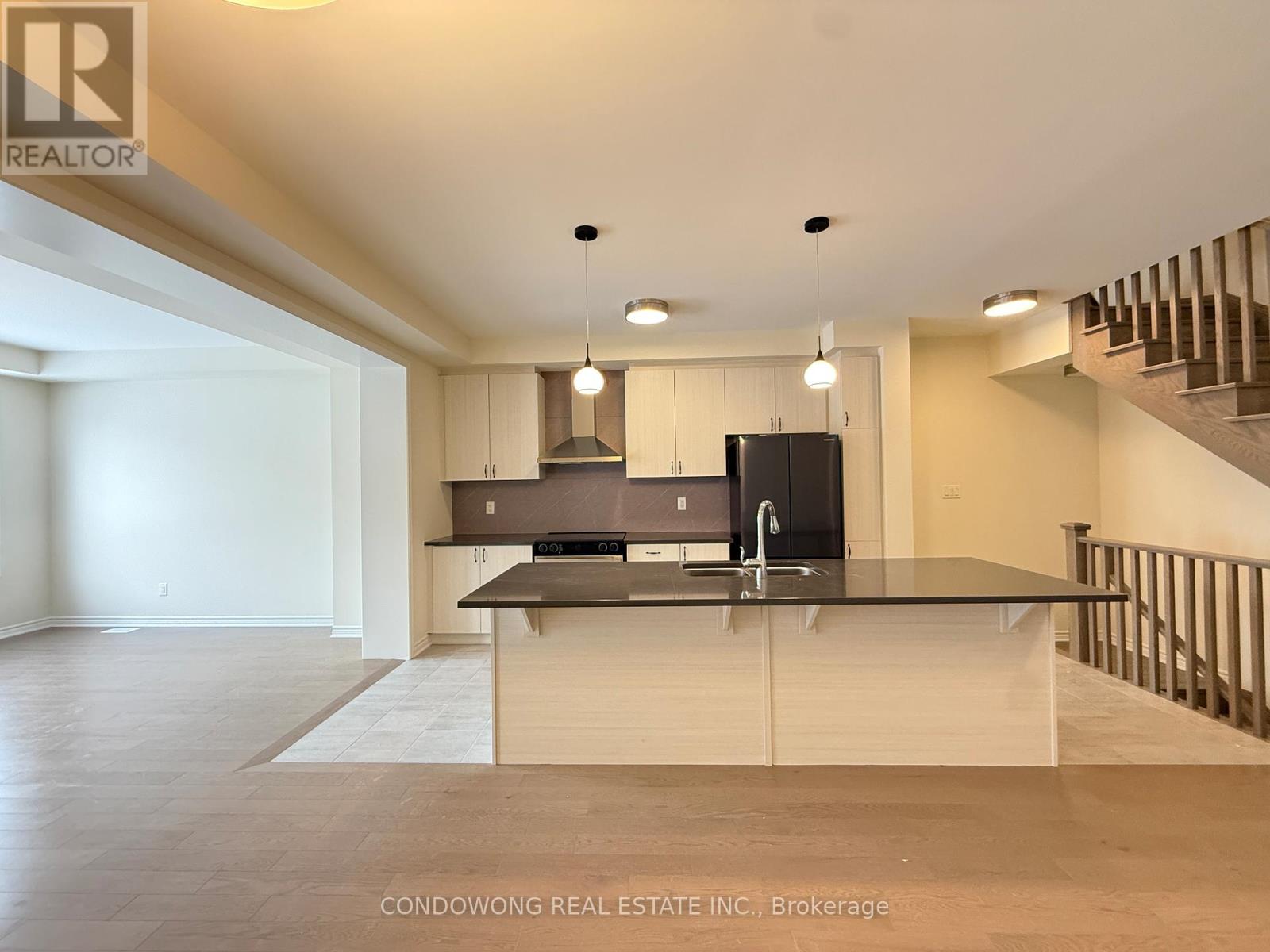 101 Avani Avenue, Markham, Ontario  L6C 3S6 - Photo 12 - N12711134