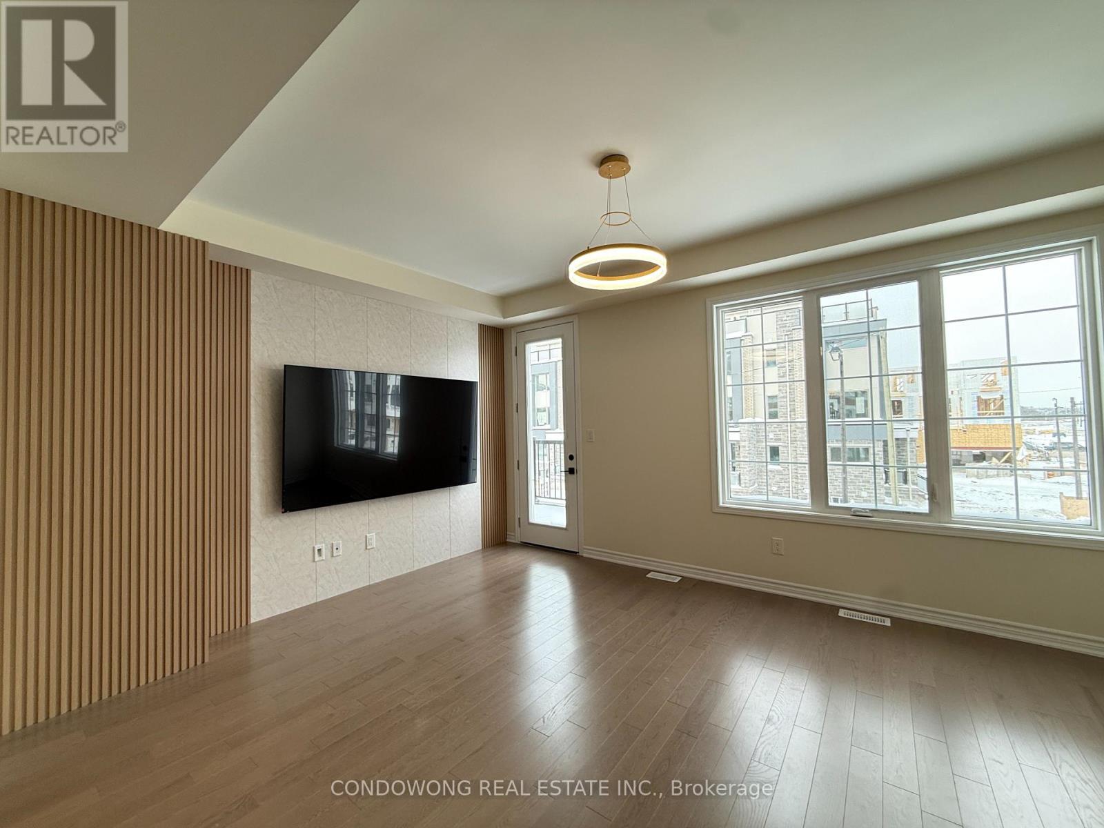 101 Avani Avenue, Markham, Ontario  L6C 3S6 - Photo 5 - N12711134