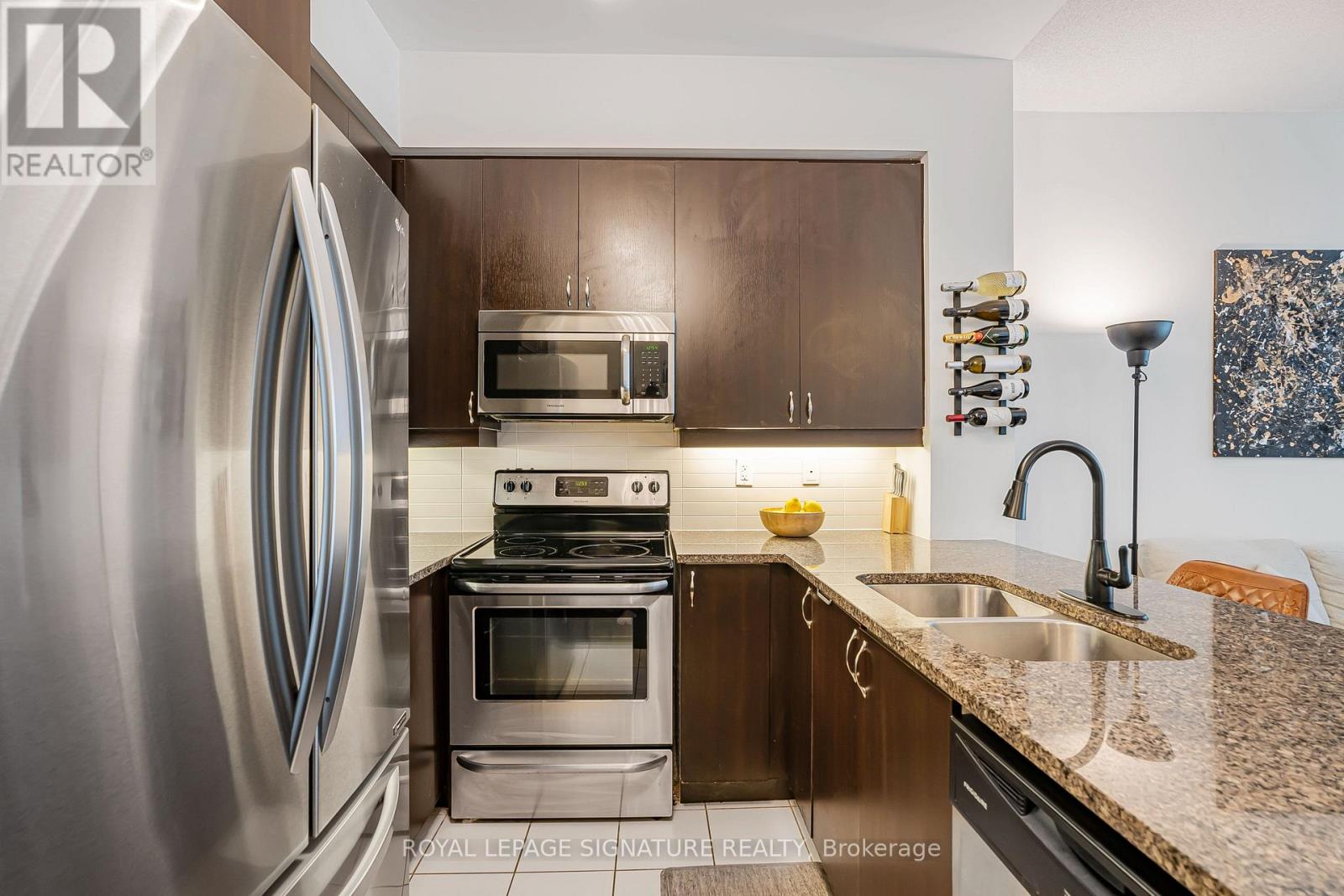 527 - 1185 The Queensway, Toronto, Ontario  M8Z 0C6 - Photo 6 - W12694648