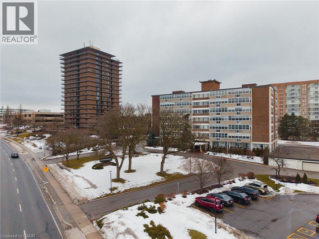 45 Westmount Road N Unit# 302, Waterloo, Ontario  N2L 2R3 - Photo 2 - 40799353