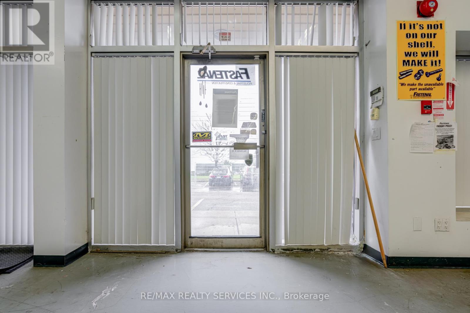 10 - 6660 Kennedy Road, Mississauga, Ontario  L5T 2M9 - Photo 4 - W12710992