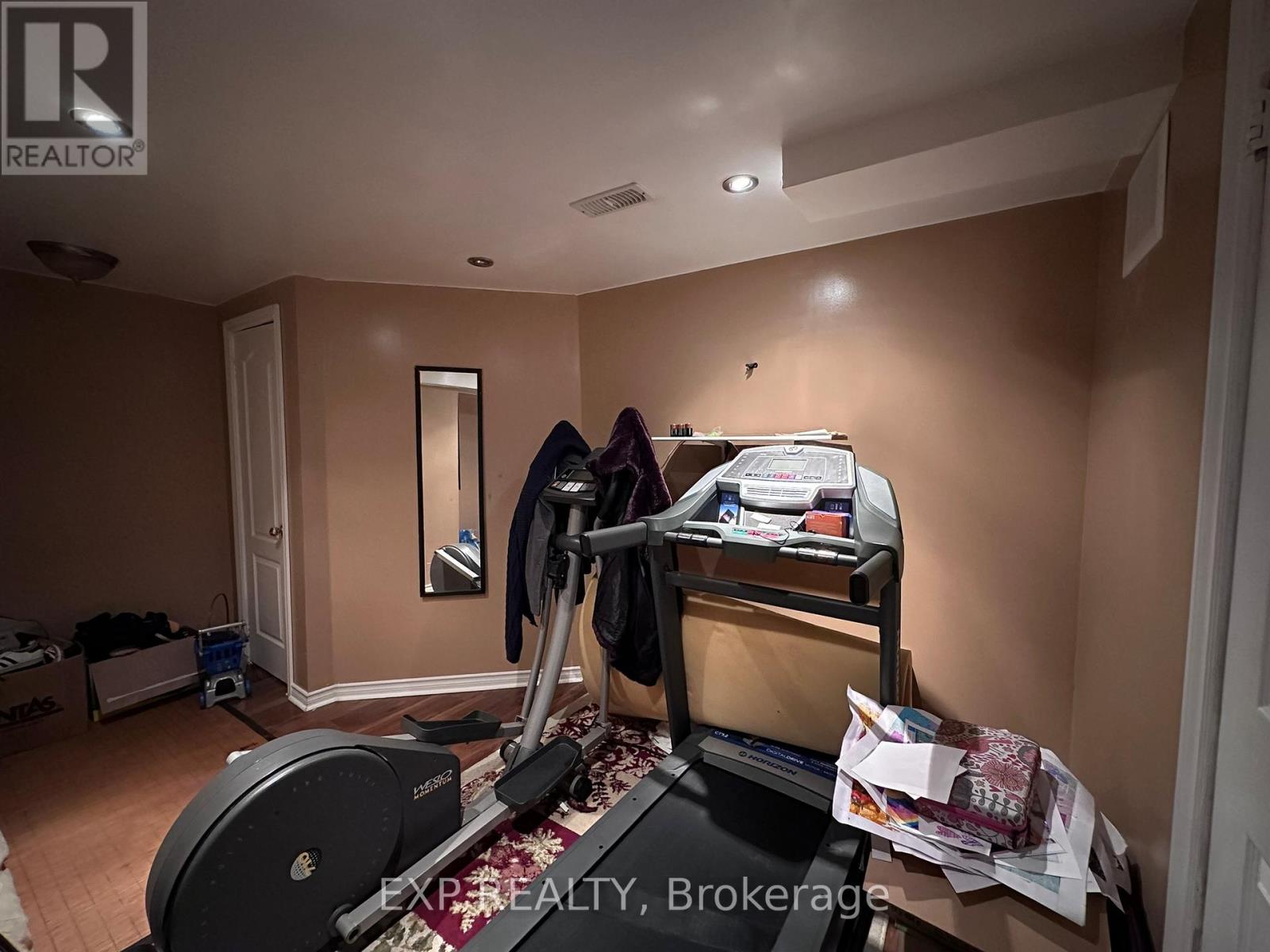 60 Oranmore Crescent, Brampton, Ontario  L6X 0K1 - Photo 20 - W12711022