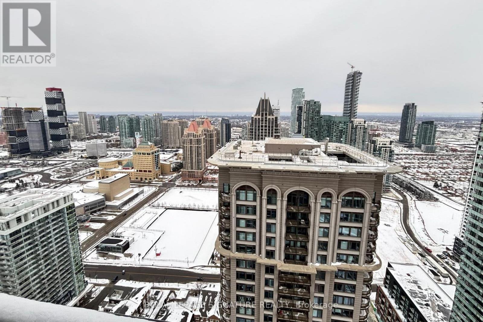 4206 - 395 Square One Drive, Mississauga, Ontario  L5B 0P6 - Photo 17 - W12711040