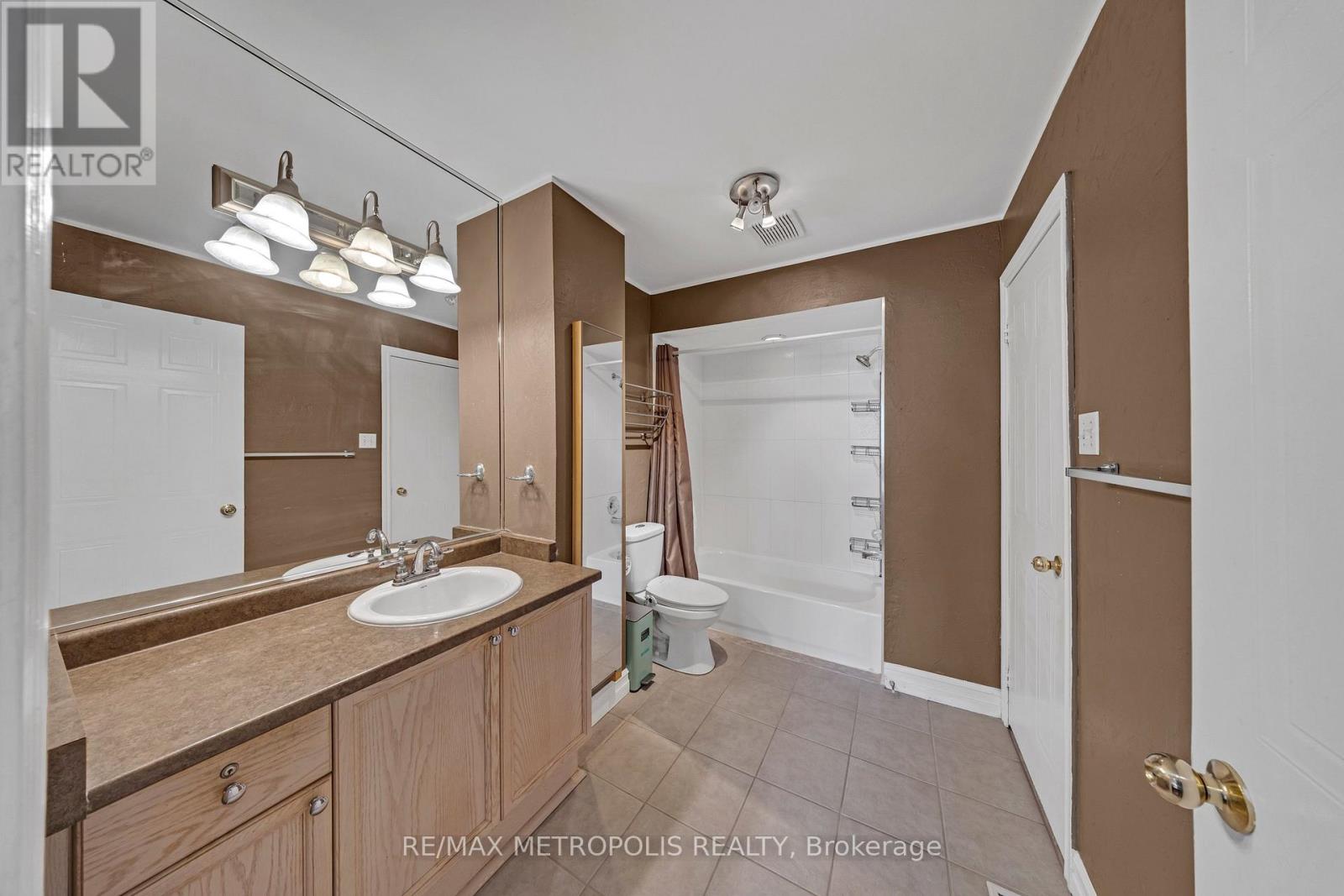 40b - 5305 Glen Erin Drive, Mississauga, Ontario  L5M 5N7 - Photo 22 - W12711060