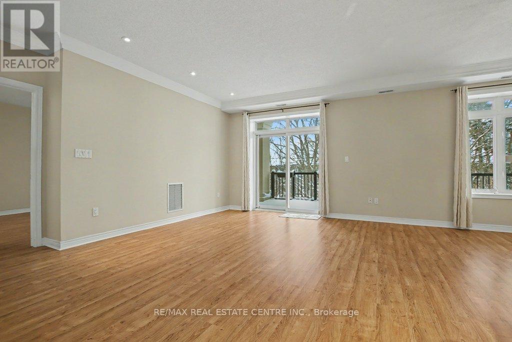 313 - 443 Centennial Forest Drive, Milton, Ontario  L9T 6A1 - Photo 10 - W12711102